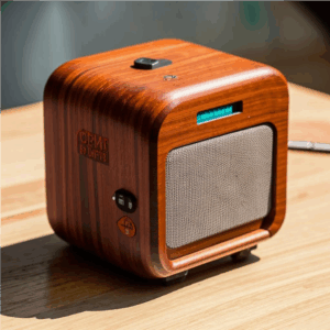 Retro Bluetooth Speaker – Wooden