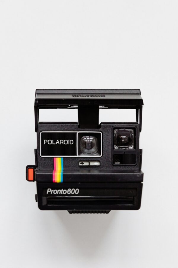 Polaroid Camera – Classic Edition